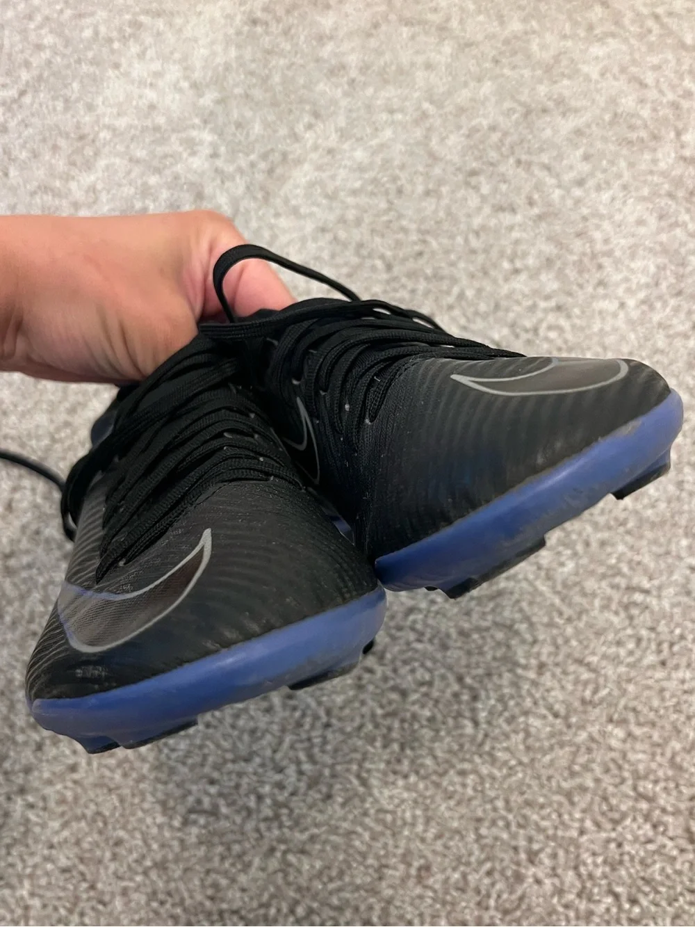 🔵NIKE: Boy size 5, Mercurial black & royal blue logo cleats w/ties, preowned🔵